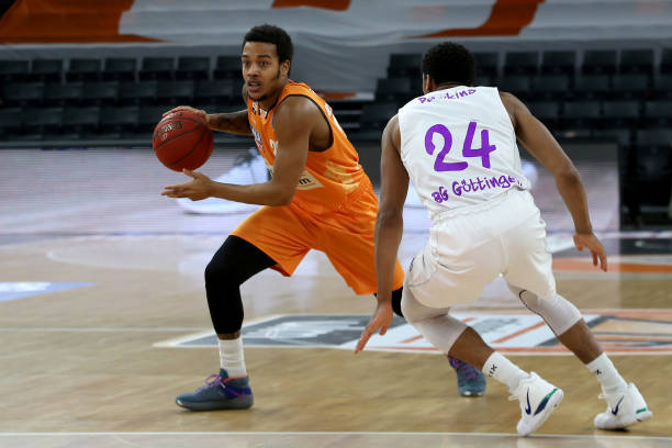 了替补角卫 了替补角卫