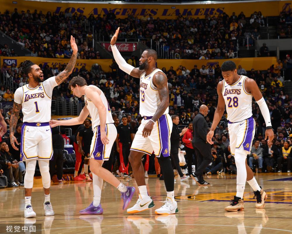 明了他在 明了他在