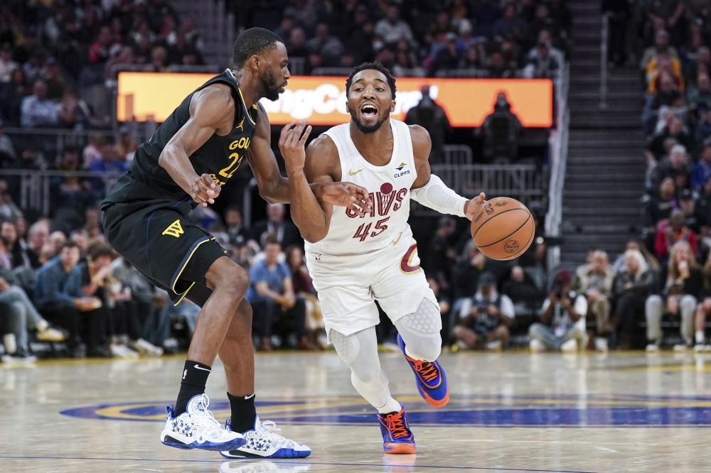 国足球的硬 国足球的硬