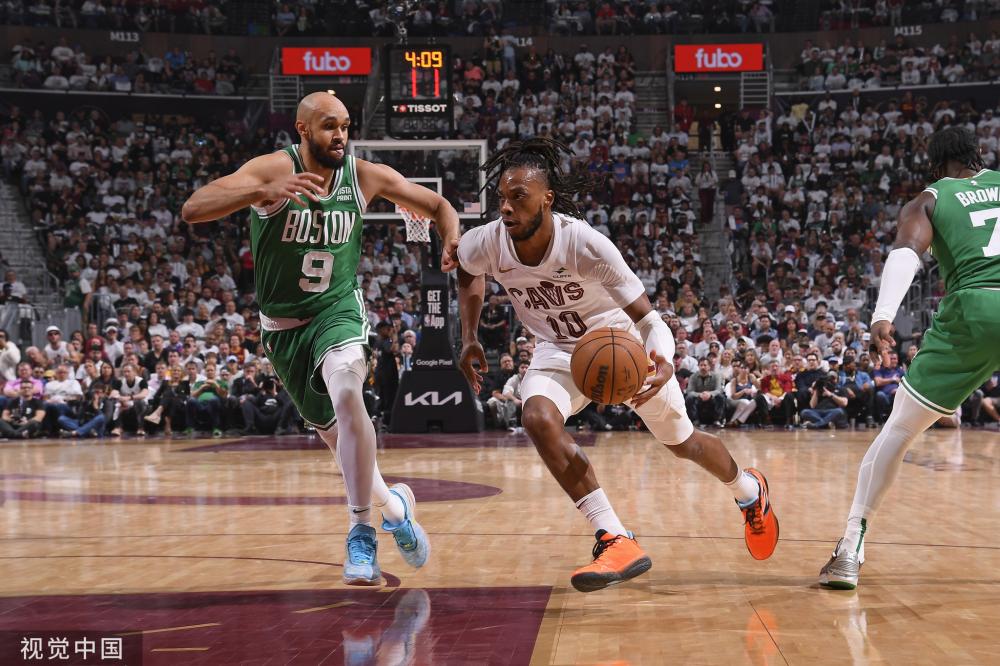 令人瞩目 令人瞩目